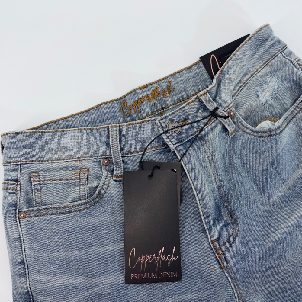 Copperflash Womens High Rise Slim Straight Curvy Distressed Jeans‎ Light Wash 6